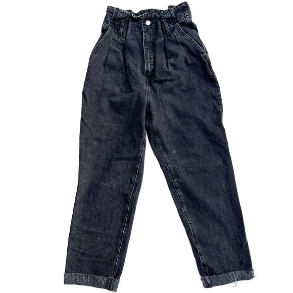 A&F Mom Jeans High Rise Baggy Pleated Black Raw Hem 27/4R - Picture 3 of 7